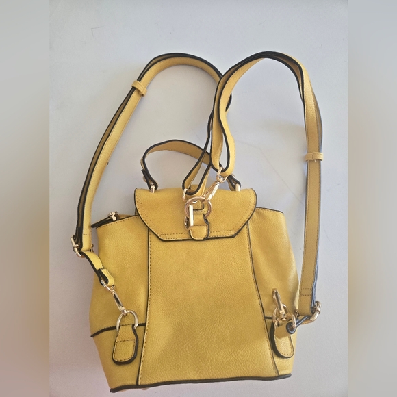 Yellow Leather Women's Bag Backpack. - Picture 8 of 9